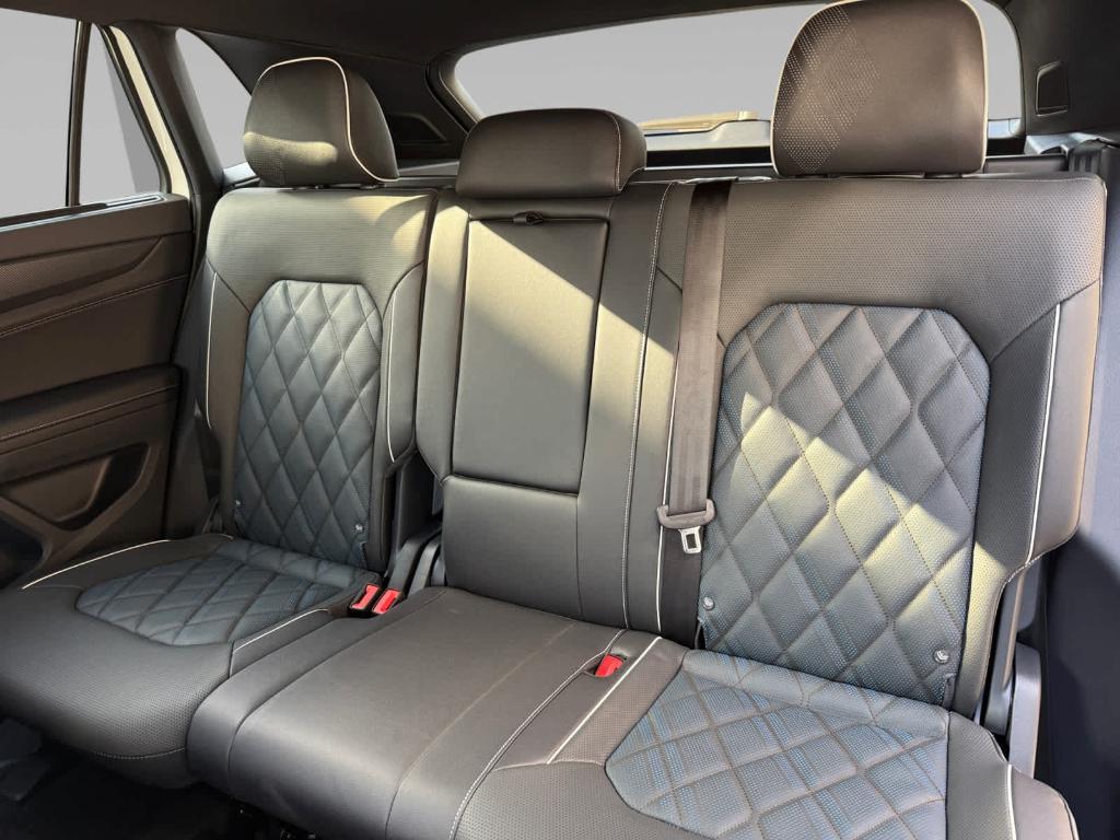 new 2025 Volkswagen Atlas Cross Sport car, priced at $53,141