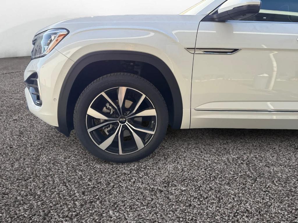 new 2025 Volkswagen Atlas Cross Sport car, priced at $53,141