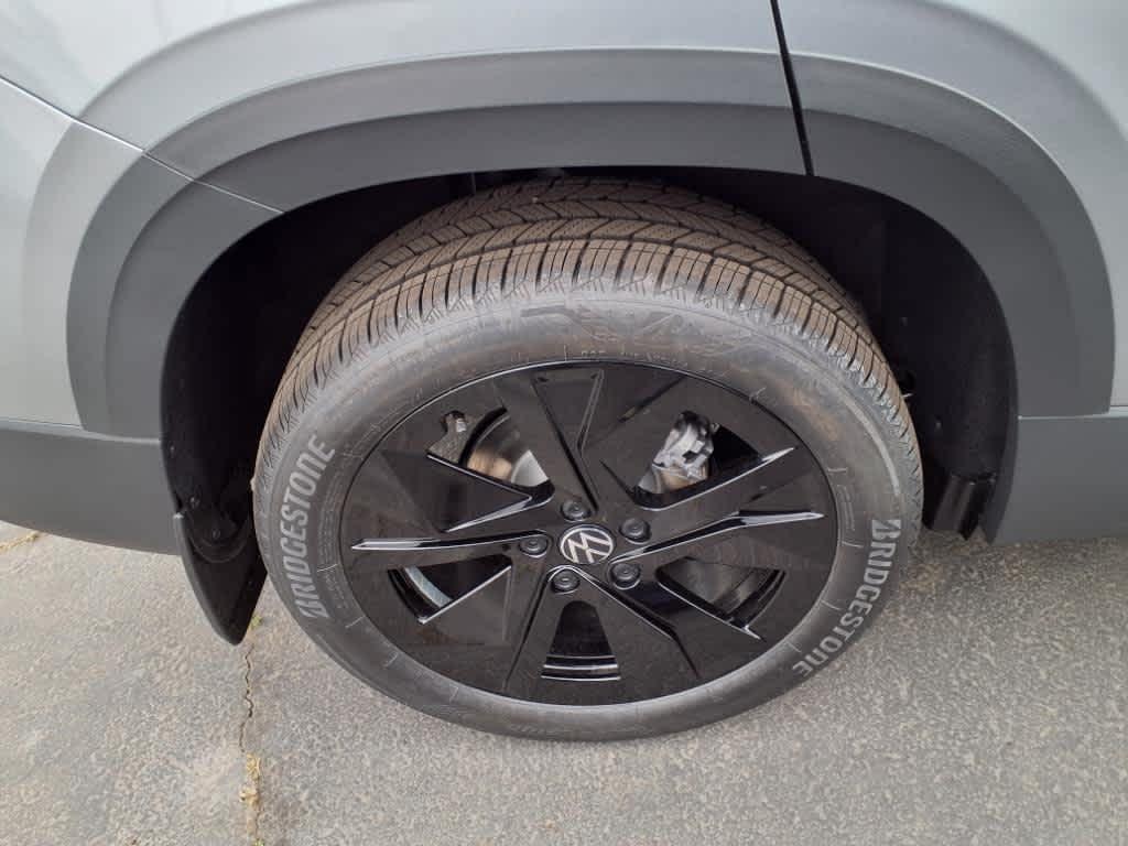 new 2025 Volkswagen Taos car, priced at $30,778