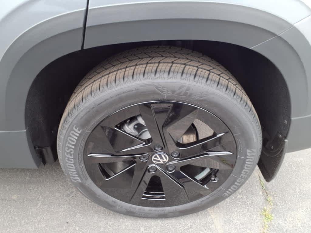 new 2025 Volkswagen Taos car, priced at $30,778