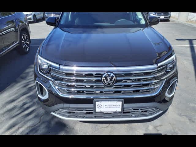 new 2024 Volkswagen Atlas car, priced at $45,925