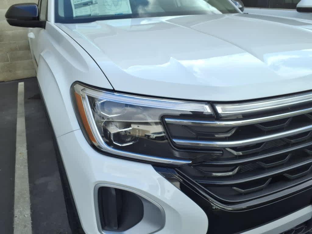 new 2025 Volkswagen Atlas car, priced at $47,376