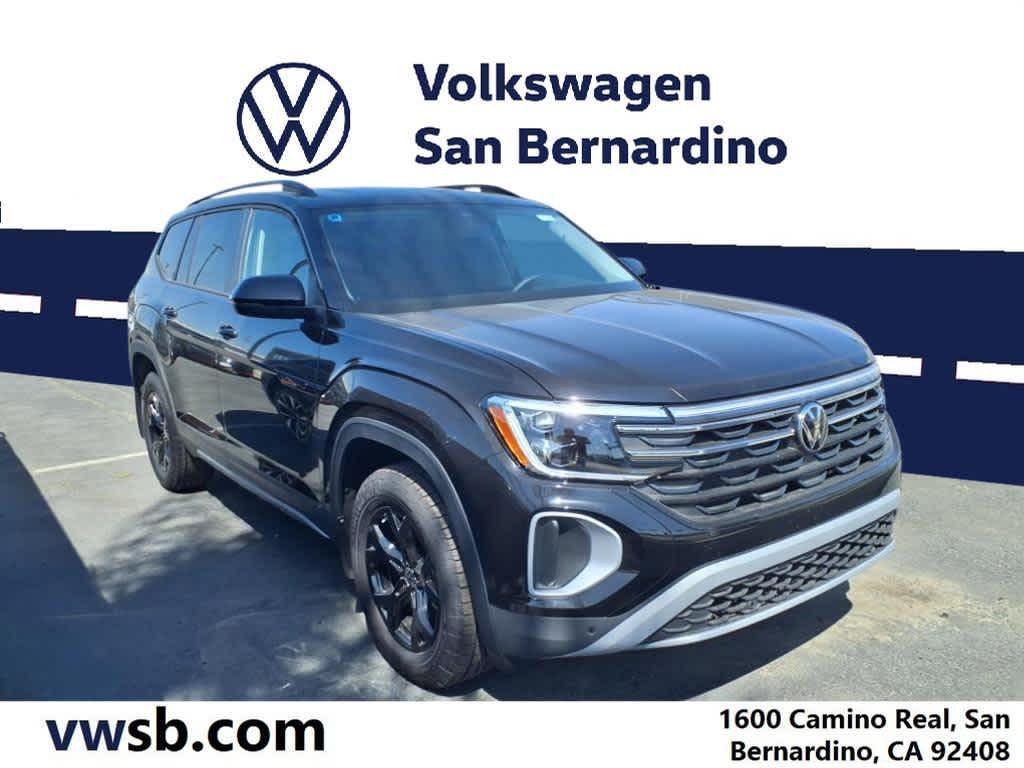 new 2025 Volkswagen Atlas car, priced at $46,624