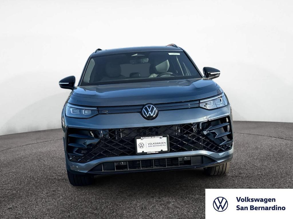 new 2025 Volkswagen Tiguan car, priced at $39,053