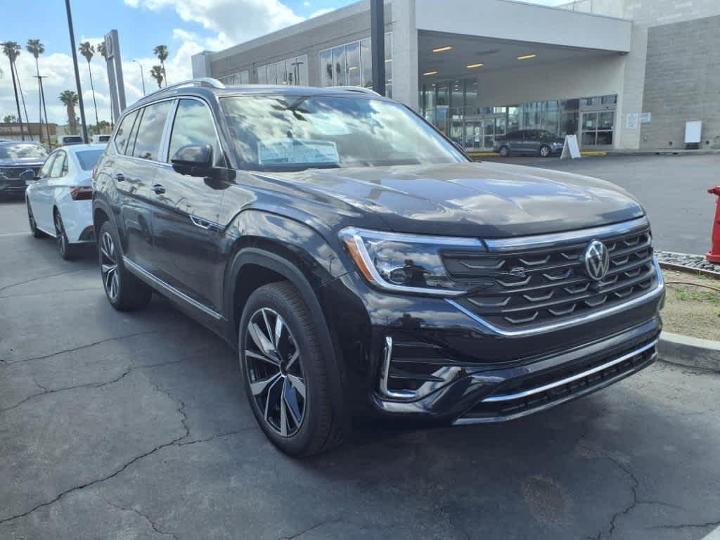 new 2025 Volkswagen Atlas car, priced at $54,039