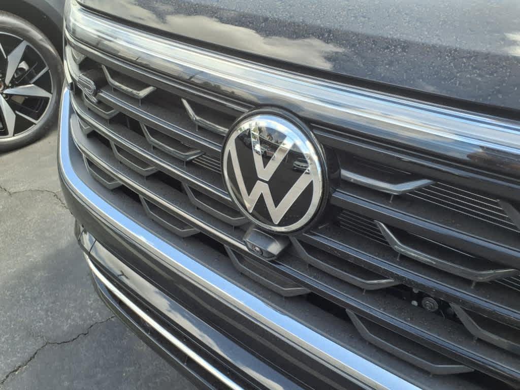 new 2025 Volkswagen Atlas car, priced at $54,039