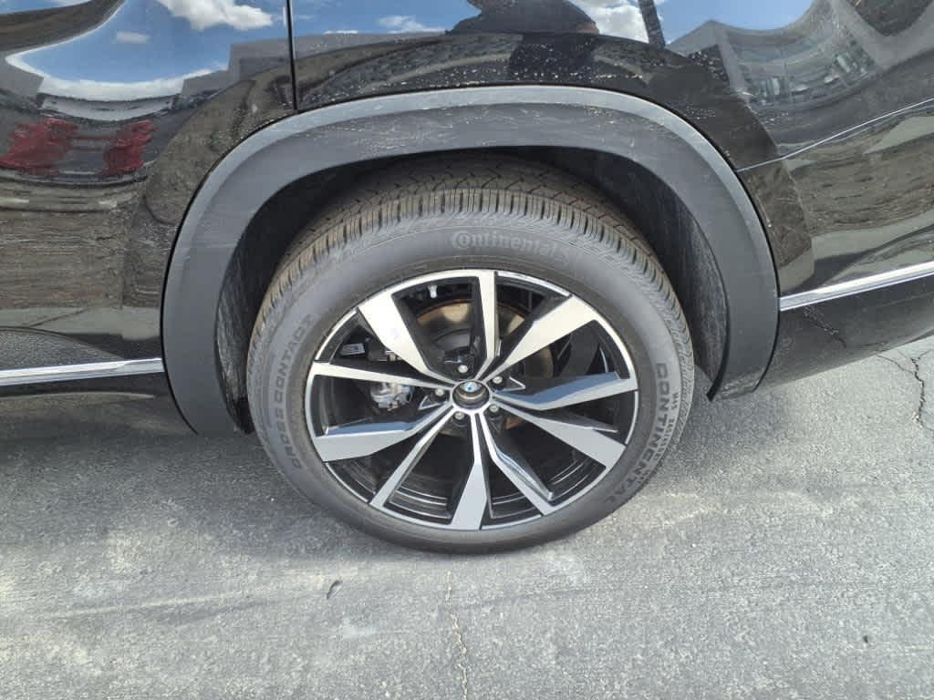 new 2025 Volkswagen Atlas car, priced at $54,039