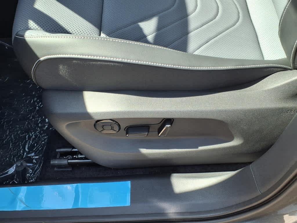 new 2025 Volkswagen Tiguan car, priced at $33,921
