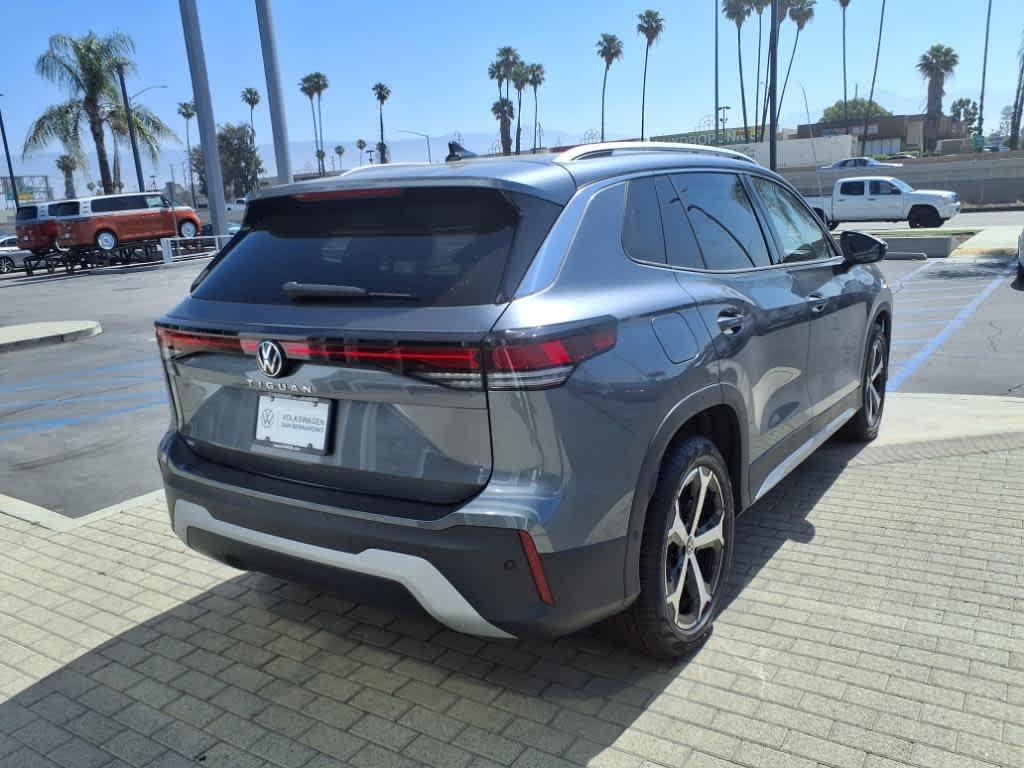 new 2025 Volkswagen Tiguan car, priced at $33,921