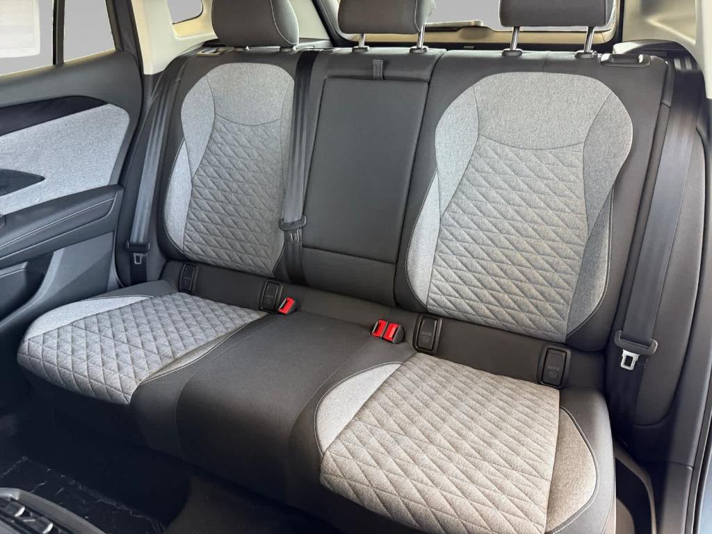 new 2025 Volkswagen Tiguan car, priced at $31,231