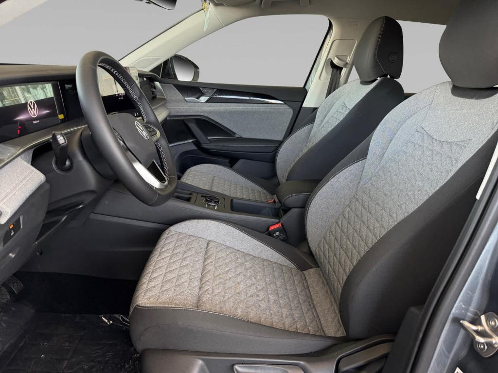 new 2025 Volkswagen Tiguan car, priced at $31,231