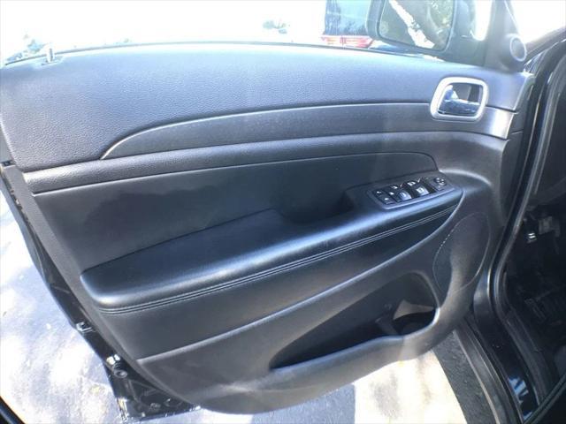 used 2018 Jeep Grand Cherokee car, priced at $13,995