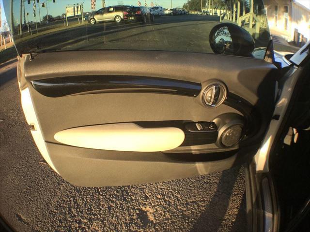 used 2018 MINI Hardtop car, priced at $7,250