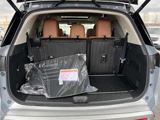 new 2025 Nissan Pathfinder car, priced at $49,566