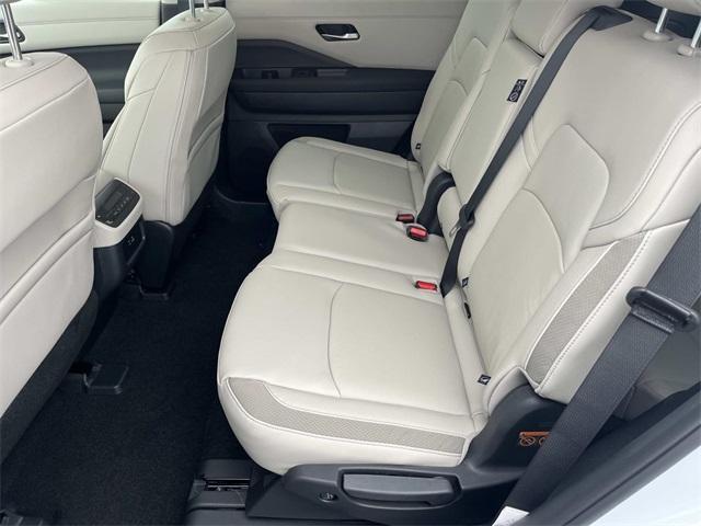 new 2025 Nissan Pathfinder car, priced at $43,840