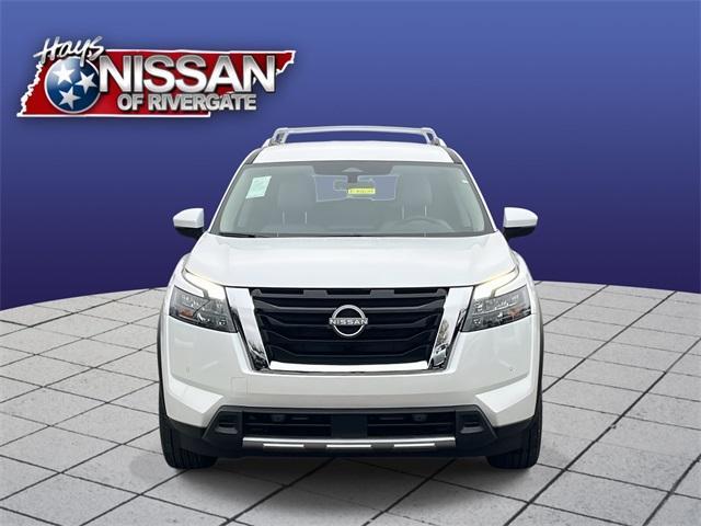 new 2025 Nissan Pathfinder car, priced at $43,840