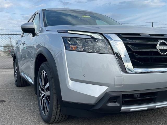 new 2025 Nissan Pathfinder car, priced at $47,722