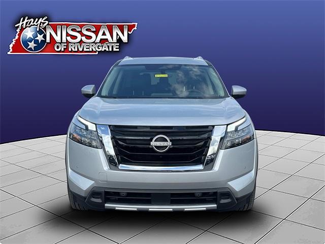 new 2025 Nissan Pathfinder car, priced at $47,722