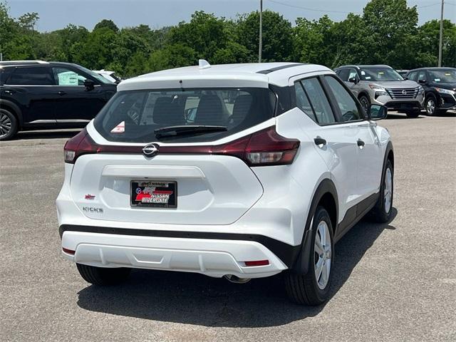 new 2025 Nissan Kicks Play car, priced at $23,850