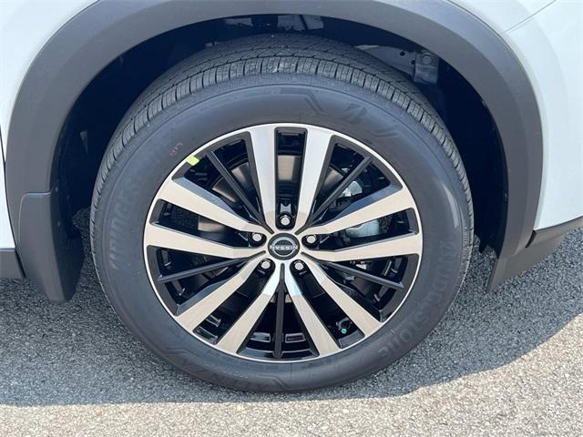 new 2025 Nissan Pathfinder car, priced at $49,490