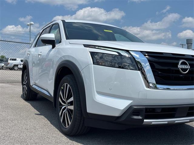 new 2025 Nissan Pathfinder car, priced at $49,490
