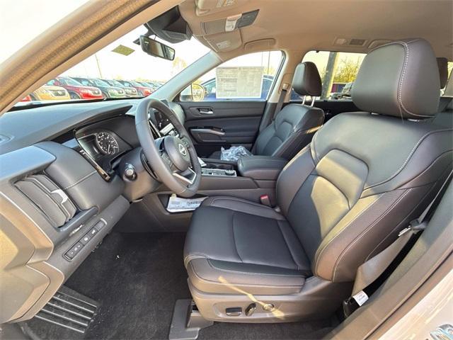 new 2025 Nissan Pathfinder car, priced at $42,332