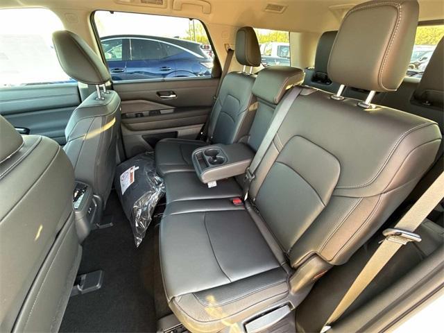 new 2025 Nissan Pathfinder car, priced at $42,332