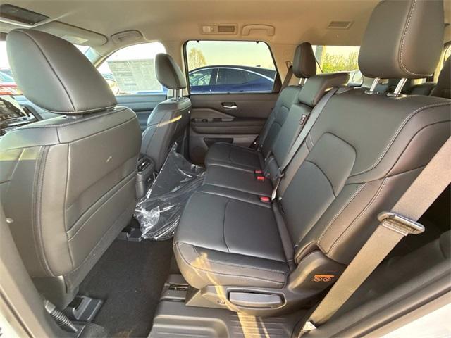 new 2025 Nissan Pathfinder car, priced at $42,332