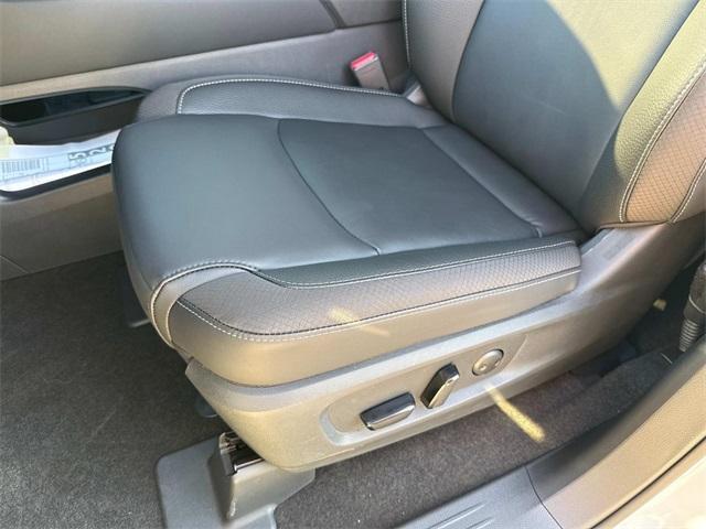 new 2025 Nissan Pathfinder car, priced at $42,332