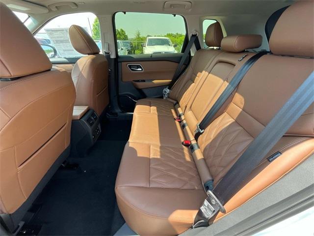 new 2025 Nissan Rogue car, priced at $40,063