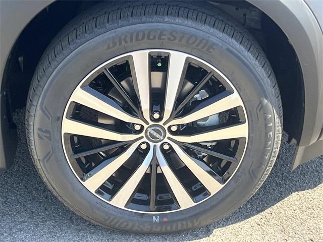 new 2025 Nissan Pathfinder car, priced at $51,310