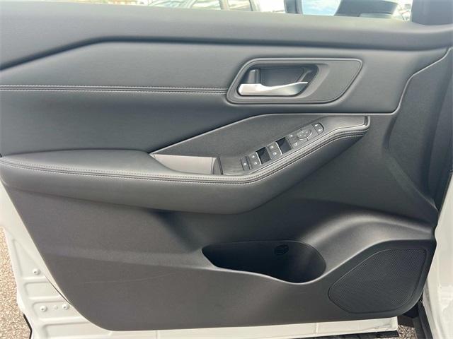 new 2025 Nissan Rogue car, priced at $34,988
