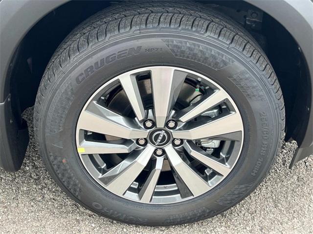 new 2025 Nissan Pathfinder car, priced at $39,217