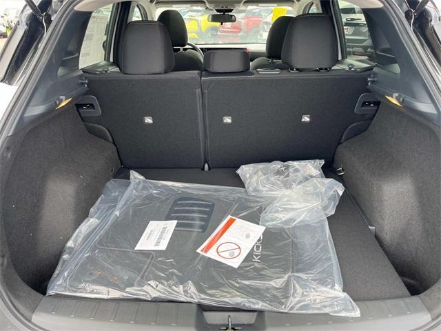 new 2025 Nissan Kicks car