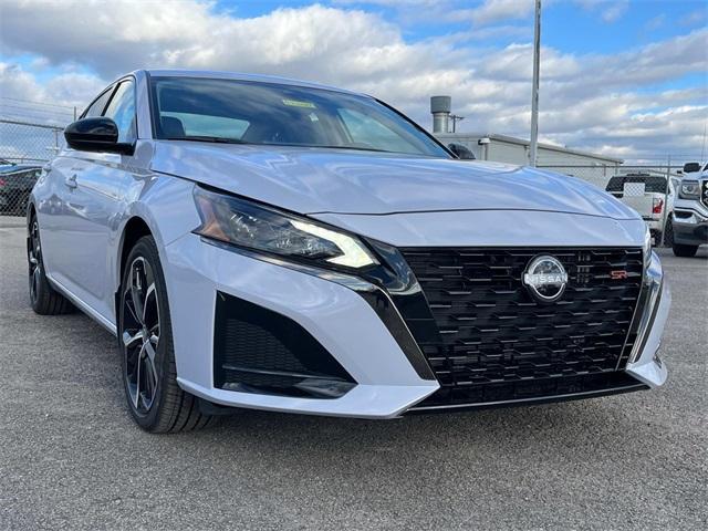 new 2025 Nissan Altima car, priced at $34,100