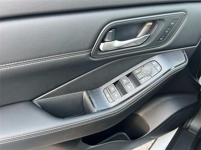new 2025 Nissan Rogue car, priced at $38,160