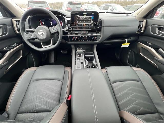 new 2025 Nissan Pathfinder car, priced at $46,776