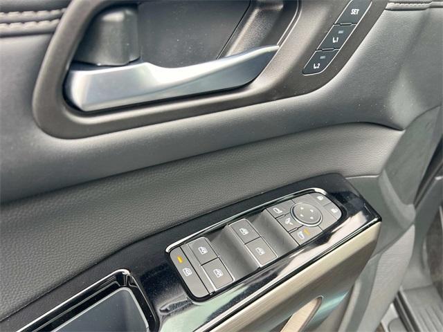 new 2025 Nissan Pathfinder car, priced at $46,776