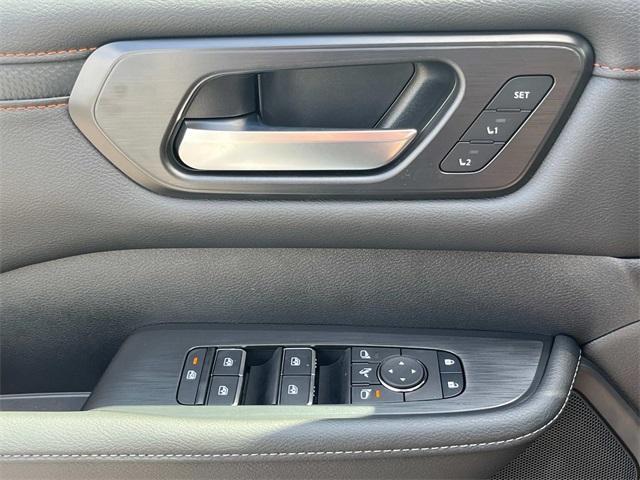 new 2025 Nissan Armada car