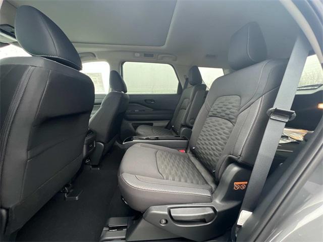 new 2025 Nissan Pathfinder car, priced at $42,237