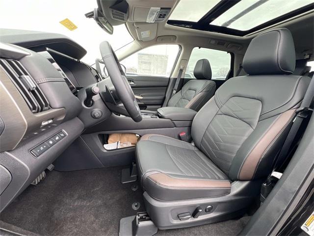 new 2025 Nissan Pathfinder car, priced at $48,052