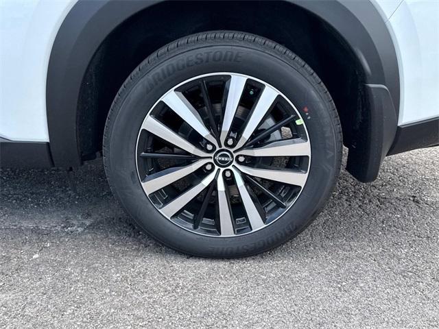 new 2025 Nissan Pathfinder car, priced at $49,490