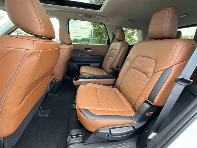 new 2025 Nissan Pathfinder car, priced at $49,490