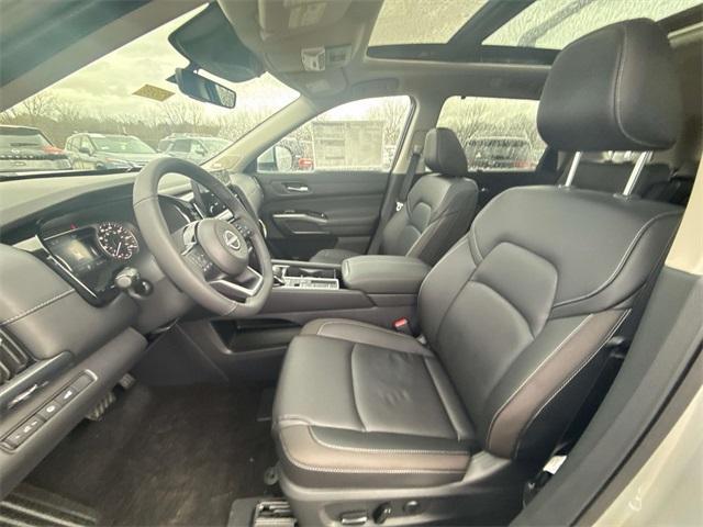 new 2025 Nissan Pathfinder car, priced at $42,878