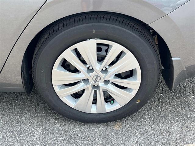 new 2025 Nissan Sentra car, priced at $21,112