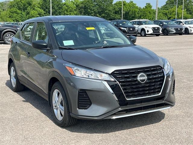 new 2025 Nissan Kicks Play car, priced at $23,850