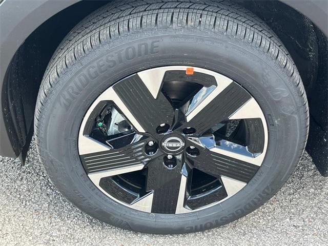 new 2025 Nissan Kicks car, priced at $25,392