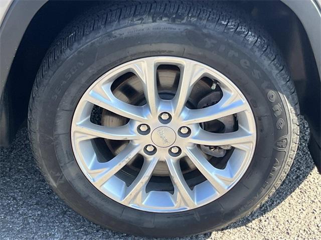 used 2019 Jeep Cherokee car, priced at $15,988