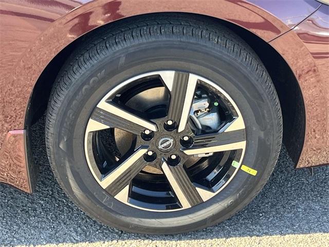 new 2025 Nissan Sentra car, priced at $21,690