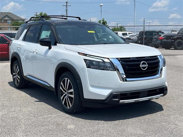new 2025 Nissan Pathfinder car, priced at $50,348